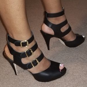 Black Cynthia Vincent Heels